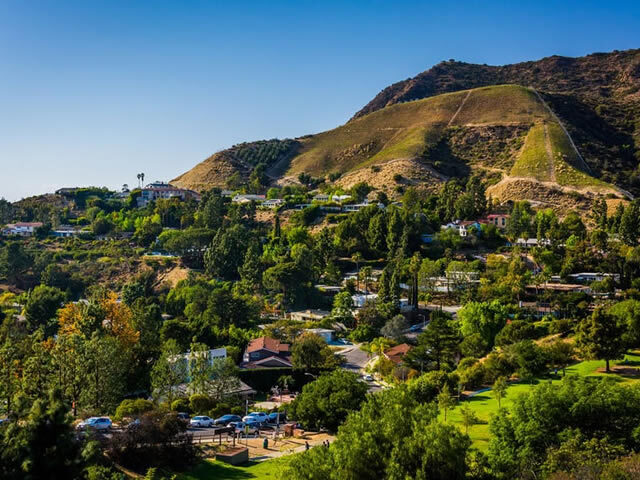 lux-international-hollywood-hills-neighborhood lux-international-hollywood-hills-neighborhood